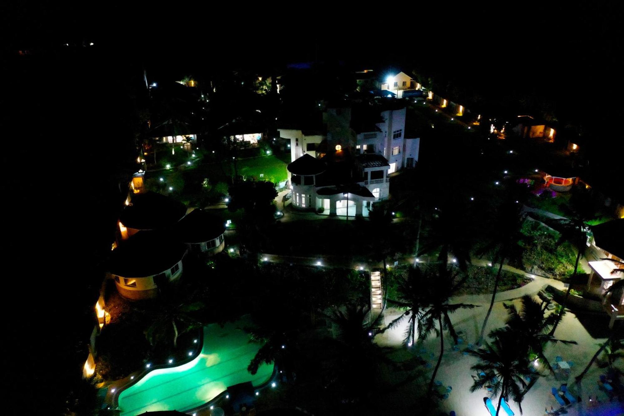 Vipingo Beach Resort Tezo Екстер'єр фото