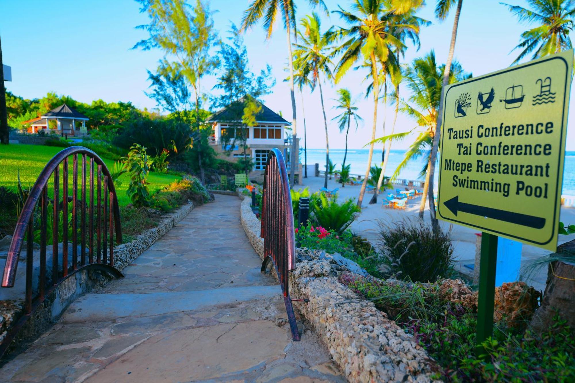 Vipingo Beach Resort Tezo Екстер'єр фото