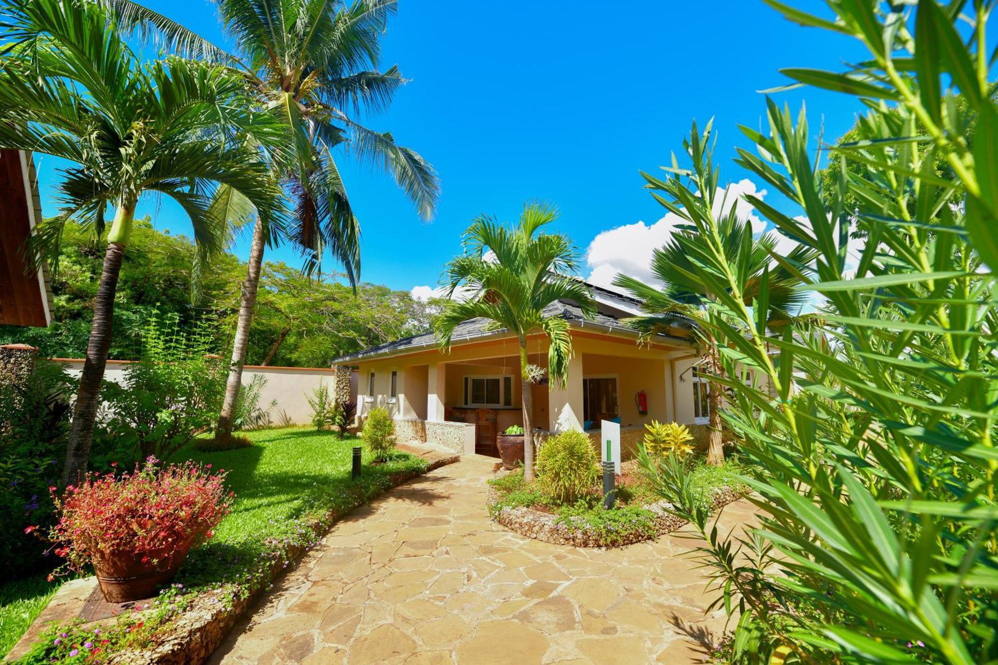 Vipingo Beach Resort Tezo Екстер'єр фото
